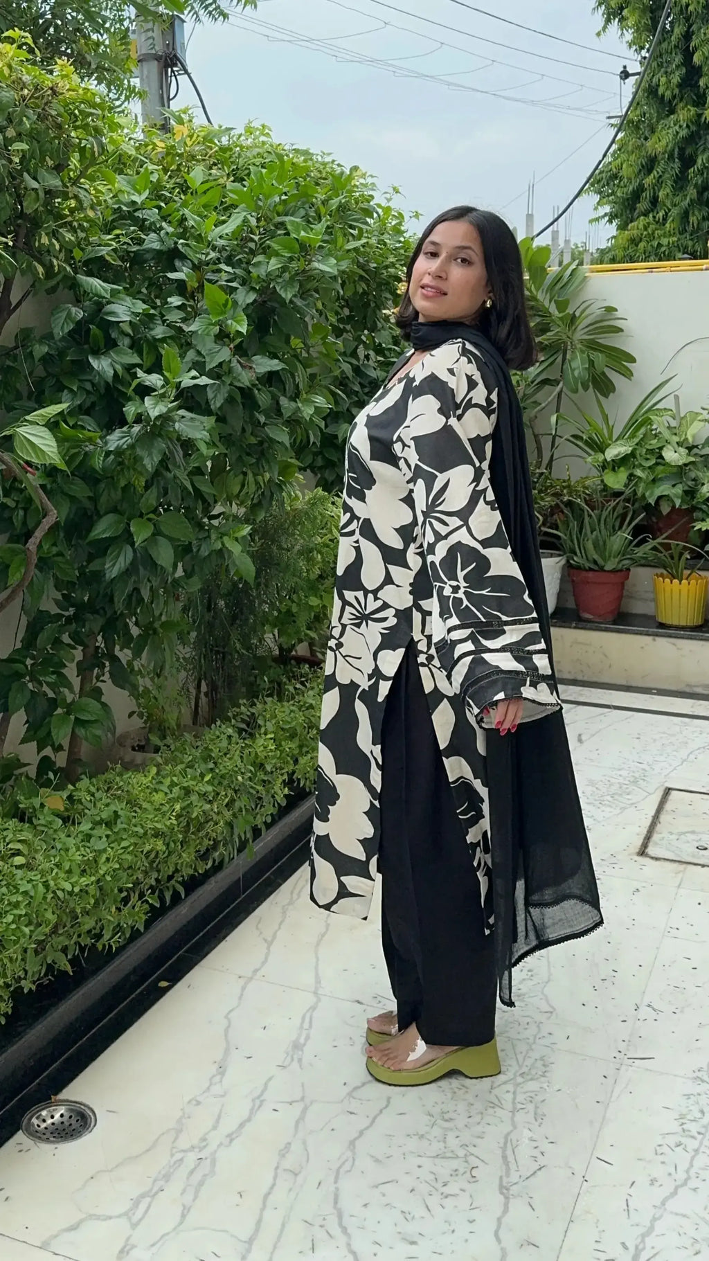 Raat ki Rani Suit Set in oversized fit