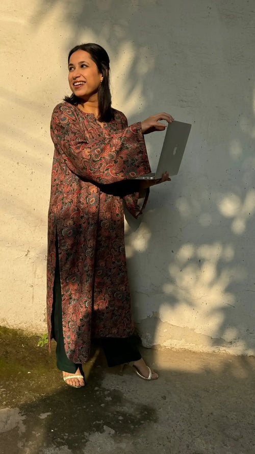 Dhaaga Dark Green Set in Winter Spun