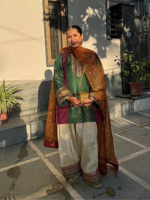 Pyoor Alizeh Colorblock Farshi Set in brocade with tissue salwar