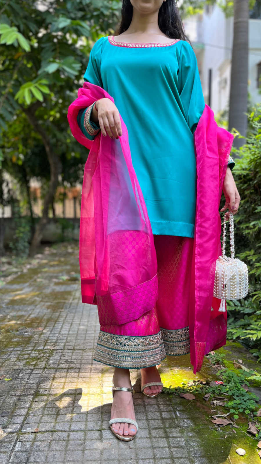 NOOR' Middle Eastern Fit Silk & Brocade set