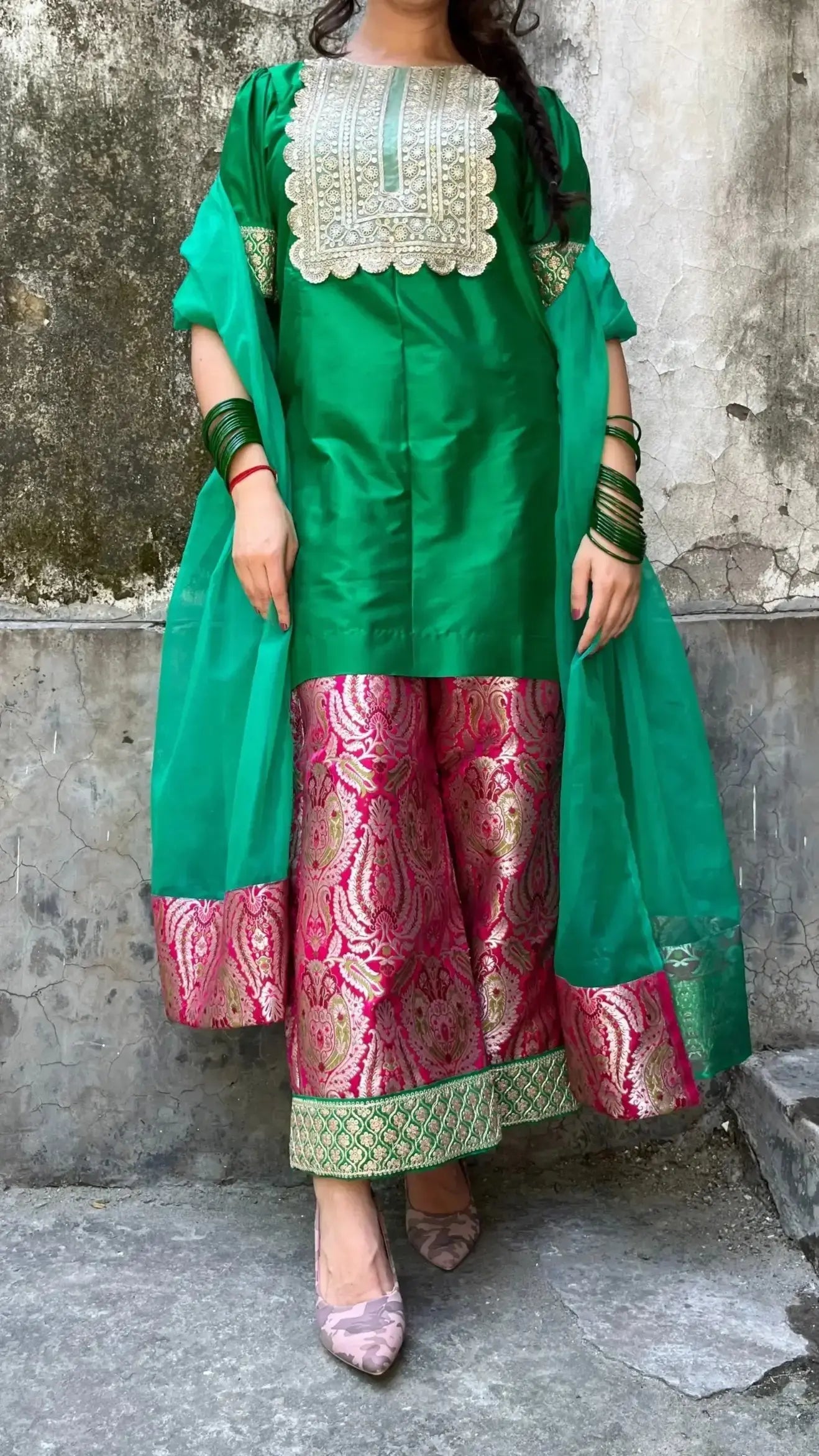 GULDASTA' Silk Brocade Set with Dupatta
