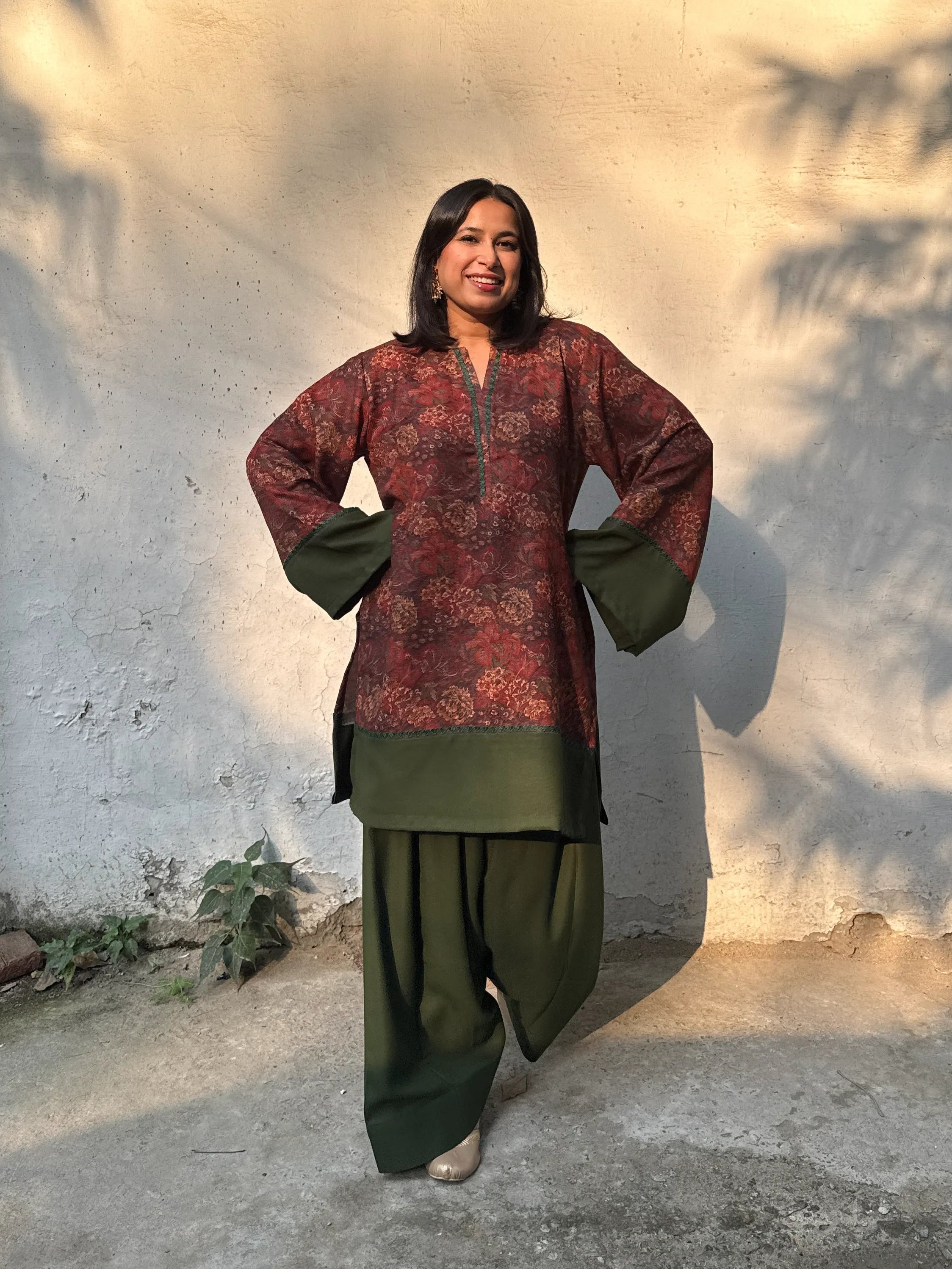 Winter Bageecha Farshi Set