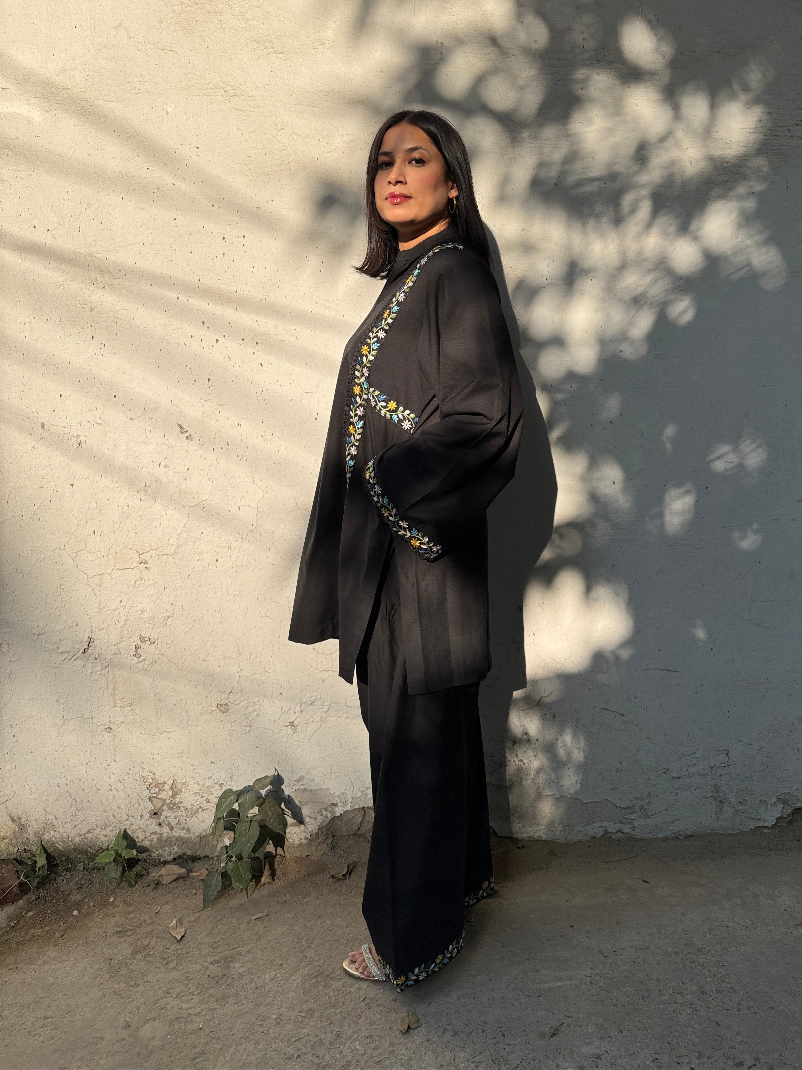 Solids Black Pashmina Farshi Set