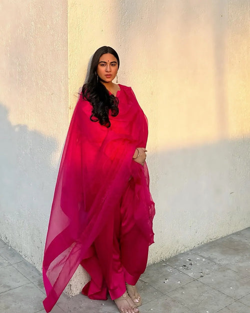 'GULAAB' Middle Eastern Kurta set with Dupatta