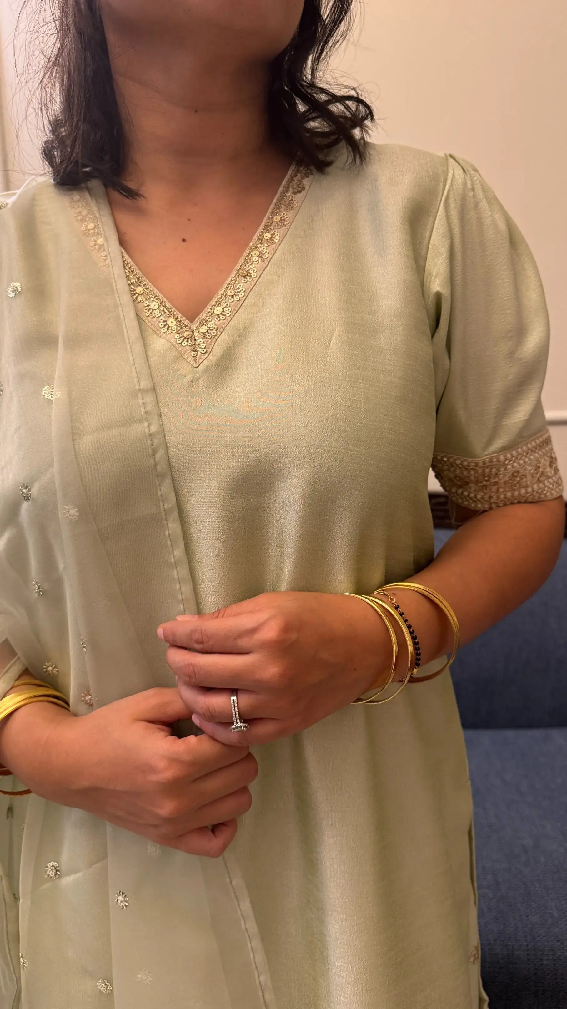 Elegant Mehr Farshi Salwar Suit Set in Silk from Pyoor featuring puff sleeves and embroidery