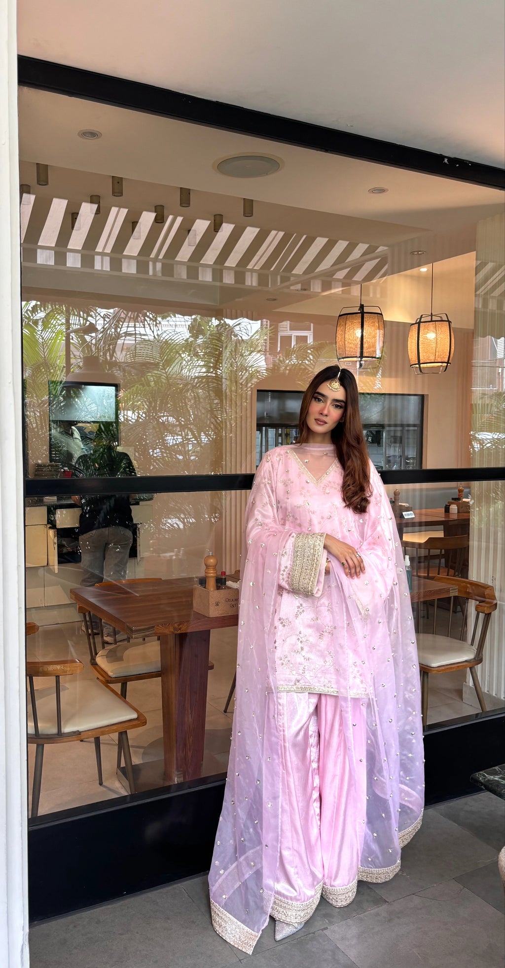 Mehrab Soft Pink Farshi Set showing detailed silk embroidery work