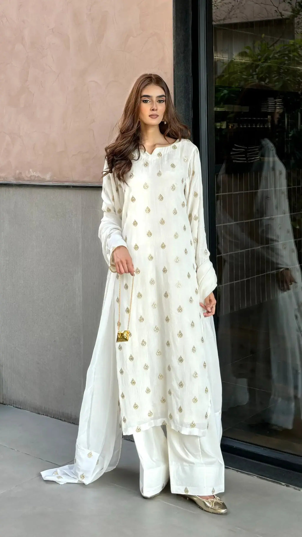 Pyoor’s Moringa Farshi Salwar Suit Set with wide farshi salwar in an oversized silhouette.