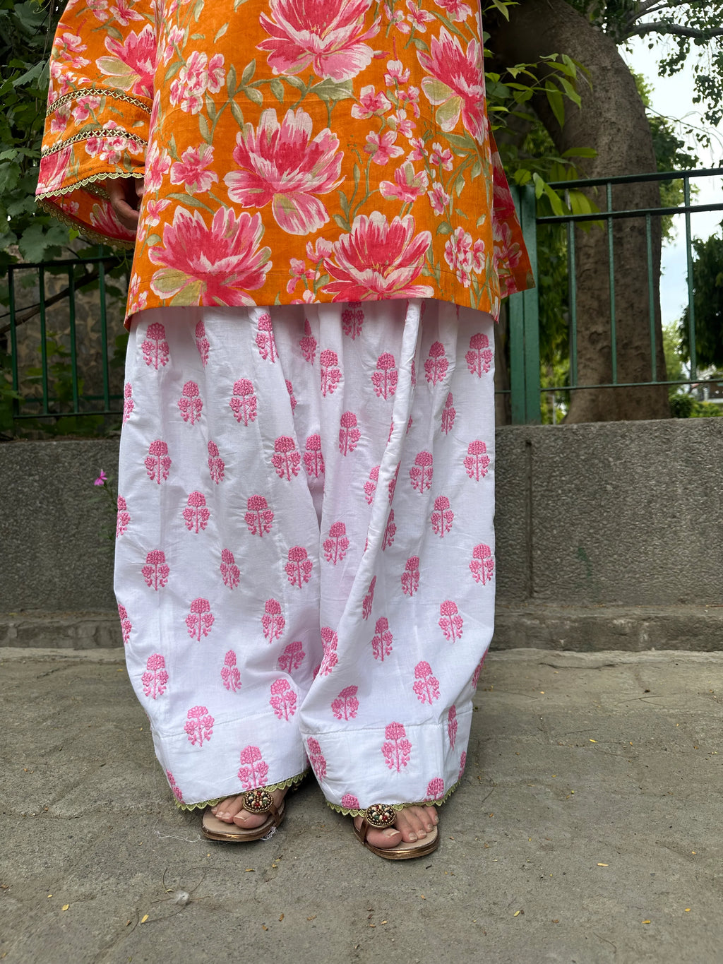 Zinnia Floral Farshi set by Pyoor showcasing floral cotton kurta and detailed farshi embroidery